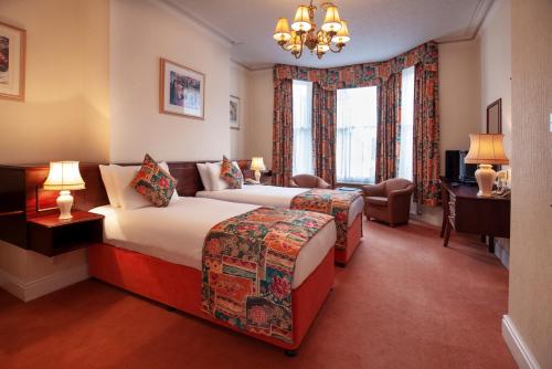 Arundel House Hotel near Szent John Főiskola Arundel House Hotel near Szent John Főiskola