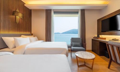 스터번 호텔 (Stubborn Hotel) in 거제 스터번 호텔 (Stubborn Hotel) in 거제
