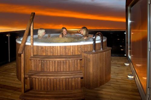 Hot tub, Johan Design & SPA Hotel in Kuressaare Hot tub, Johan Design & SPA Hotel in Kuressaare