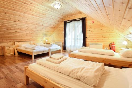 Létesítmények, Family Panzio es Apartman Hazak in Lipót Létesítmények, Family Panzio es Apartman Hazak in Lipót