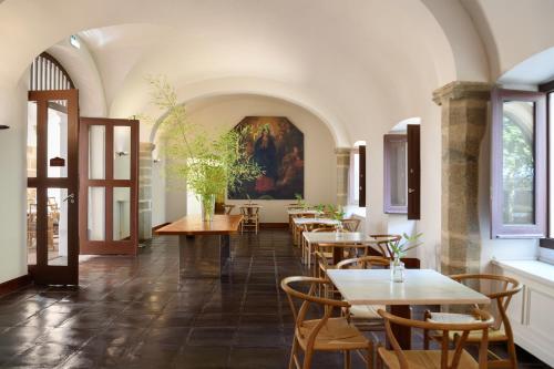 Паб/Коктейль-бар, Convento do Espinheiro, Historic Hotel & Spa in Евора Паб/Коктейль-бар, Convento do Espinheiro, Historic Hotel & Spa in Евора
