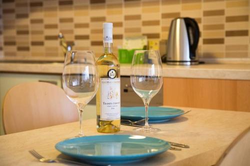Facilities, Modern apartments - Airport 8mins in Zličín Facilities, Modern apartments - Airport 8mins in Zličín