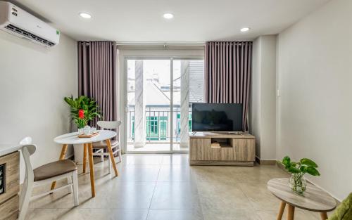 Cherry Hotel and Apartment in Tân Bình Cherry Hotel and Apartment in Tân Bình