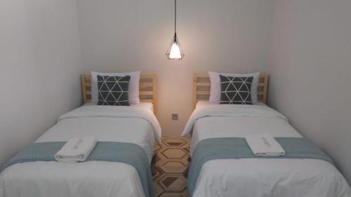 Bed, Radika Paradise Villa & Cottage near Watulawang Beach Bed, Radika Paradise Villa & Cottage near Watulawang Beach