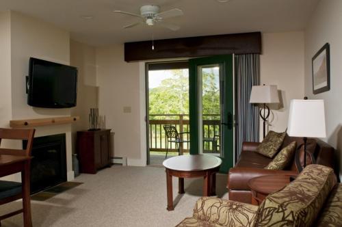 在meiguo.com看到的杰伊峰度假酒店的介绍图片