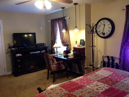 This photo about Serenity Ranch Bed & Breakfast shared on HyHotel.com