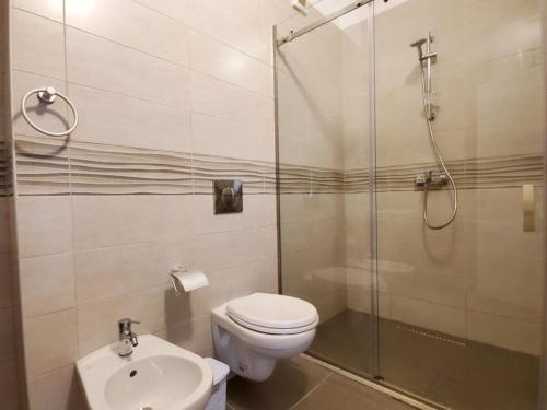 Bathroom, Gjiri i Lalzit - Savita Apartments - Perla Resort in Plazhi San Pietro Bathroom, Gjiri i Lalzit - Savita Apartments - Perla Resort in Plazhi San Pietro