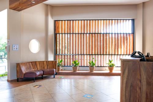 Előcsarnok, Parador El Faro in Aguadilla Előcsarnok, Parador El Faro in Aguadilla