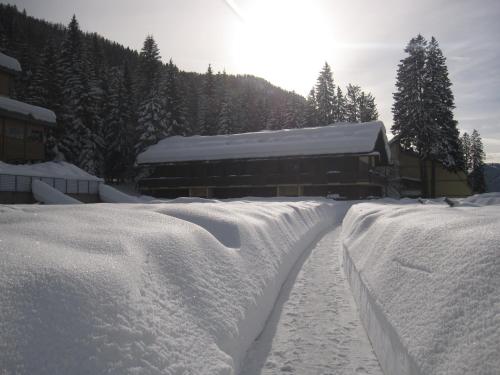 Entrance, Monolocale Alberti - Prato del Sogno in Madonna di Campiglio Entrance, Monolocale Alberti - Prato del Sogno in Madonna di Campiglio