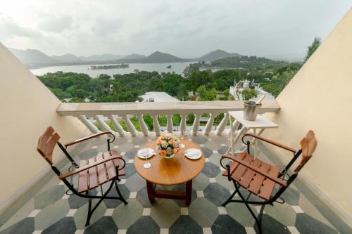 Θέα, Hotel Hilltop Palace in Udaipur Θέα, Hotel Hilltop Palace in Udaipur