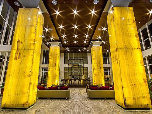 Lobby, Hariston Hotel and Suites in Pluit Lobby, Hariston Hotel and Suites in Pluit