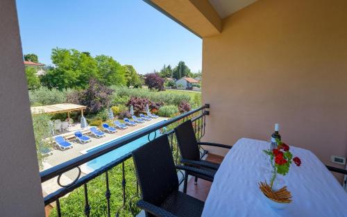 Kilátás, Family-friendly apartments with swimming pool Basanija, Umag - 3402 in Basanija Kilátás, Family-friendly apartments with swimming pool Basanija, Umag - 3402 in Basanija