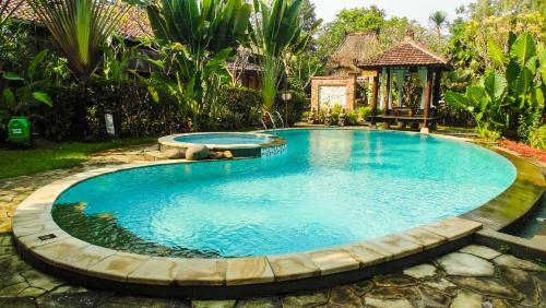 Piscina, PENDOPO 45 RESORT in West Bogor Piscina, PENDOPO 45 RESORT in West Bogor