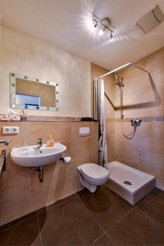 Bathroom, Jakobshof in Freckenfeld Bathroom, Jakobshof in Freckenfeld