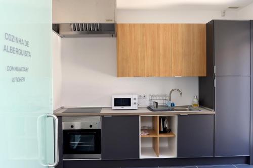 keuken, HI Braga - Pousada de Juventude in Braga keuken, HI Braga - Pousada de Juventude in Braga