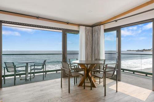 Surrounding environment, SA Carbon Beach Suites in Malibu Surrounding environment, SA Carbon Beach Suites in Malibu