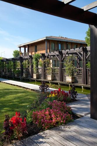 This photo about Residence Les Vignes shared on HyHotel.com