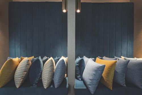 Közös társalgó / TV, Hotel Bernina Geneva in Genf Közös társalgó / TV, Hotel Bernina Geneva in Genf