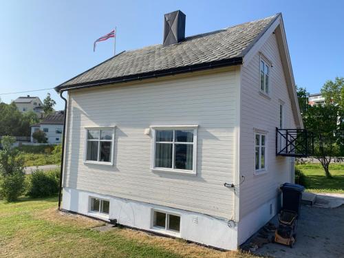 Ulaz, House in central Finnsnes in Finnsnes Ulaz, House in central Finnsnes in Finnsnes