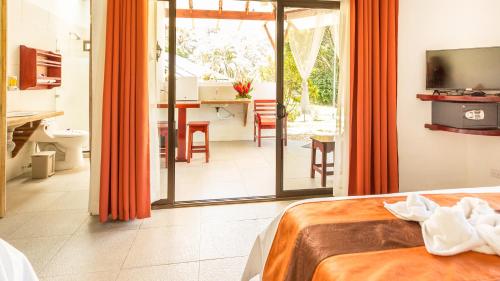 Hotel Villas Rio Mar in Dominical Hotel Villas Rio Mar in Dominical