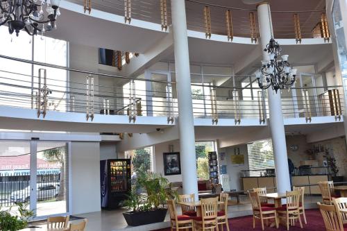 Lobby, Regal Inn PMB in Pietermaritzburg Lobby, Regal Inn PMB in Pietermaritzburg