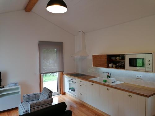 Cocina, Casa do Murungal in Vila Praia De Ancora Cocina, Casa do Murungal in Vila Praia De Ancora