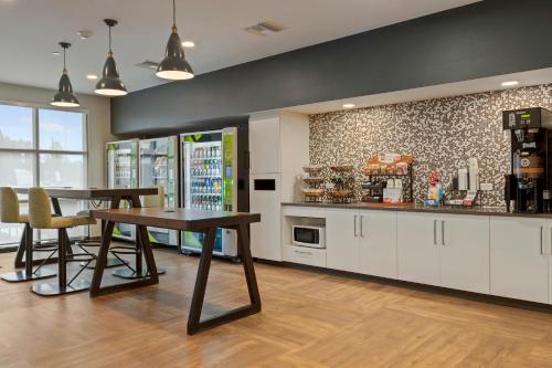 餐飲選擇, 紐南美國長住酒店-亞特蘭大 (Extended Stay America Premier Suites - Atlanta - Newnan) in 紐南 (GA) 餐飲選擇, 紐南美國長住酒店-亞特蘭大 (Extended Stay America Premier Suites - Atlanta - Newnan) in 紐南 (GA)
