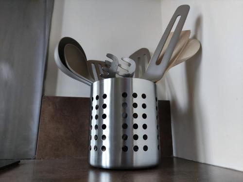Kitchen, Appartement avec Jardin et Terrasse pres de Paris in Mantes-la-Jolie Kitchen, Appartement avec Jardin et Terrasse pres de Paris in Mantes-la-Jolie