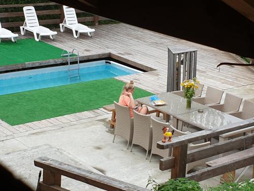 طعام و مشروبات, Cottage Kurshevel in Slavs'ke طعام و مشروبات, Cottage Kurshevel in Slavs'ke