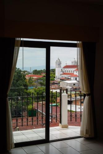Vista Los Volcanes Hotel y Restaurante in Juayúa Vista Los Volcanes Hotel y Restaurante in Juayúa