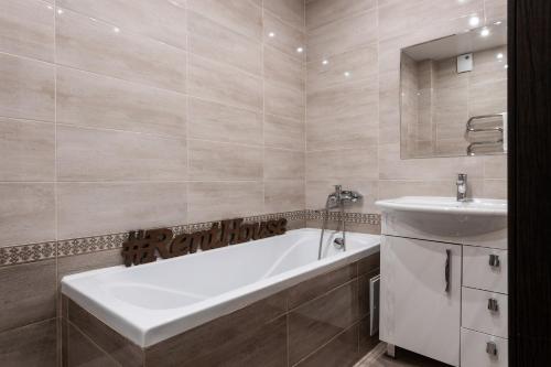 Szolgáltatások, One Bedroom Apartments Buisness - Современная однокомнатная квартира Бизнес класс, 4 спальных места, in Novoszibirszk Szolgáltatások, One Bedroom Apartments Buisness - Современная однокомнатная квартира Бизнес класс, 4 спальных места, in Novoszibirszk