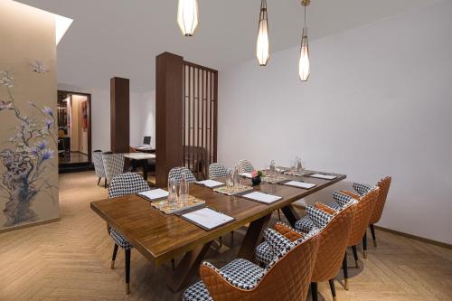Meeting room / ballrooms, Yiwu Kasion Pugis Hotel near International Exhibition Center Meeting room / ballrooms, Yiwu Kasion Pugis Hotel near International Exhibition Center