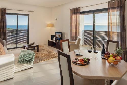 ระเบียง/ชานเรือน, เบลมาร์ สปา แอนด์ บีช รีสอร์ต (Belmar Spa & Beach Resort) in ลากอส ระเบียง/ชานเรือน, เบลมาร์ สปา แอนด์ บีช รีสอร์ต (Belmar Spa & Beach Resort) in ลากอส