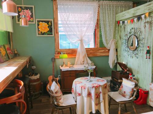 Shared lounge/TV area, Jarasum Guest House in Gapyeong-gun Shared lounge/TV area, Jarasum Guest House in Gapyeong-gun