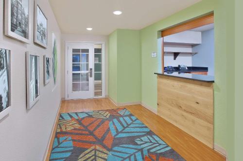 ล็อบบี้, WoodSpring Suites Columbus Urbancrest in ฮิลล์ท็อป ล็อบบี้, WoodSpring Suites Columbus Urbancrest in ฮิลล์ท็อป