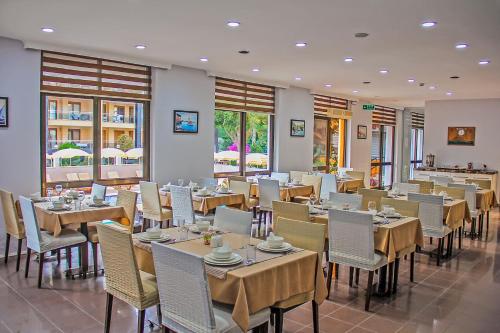 Їжа та напої, Yaman Life Hotel in Аланья Їжа та напої, Yaman Life Hotel in Аланья