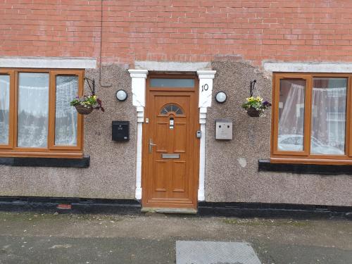 Buitenkant, Budget Rooms in Oldham Buitenkant, Budget Rooms in Oldham