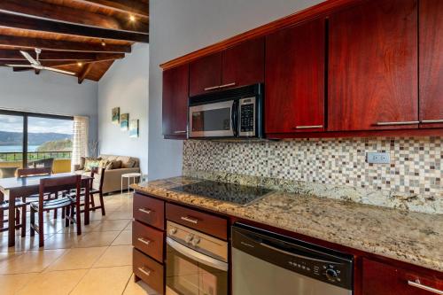 Modern, Immaculate Unit in Flamingo with Spectacular Ocean Views in Playa Flamingo Modern, Immaculate Unit in Flamingo with Spectacular Ocean Views in Playa Flamingo