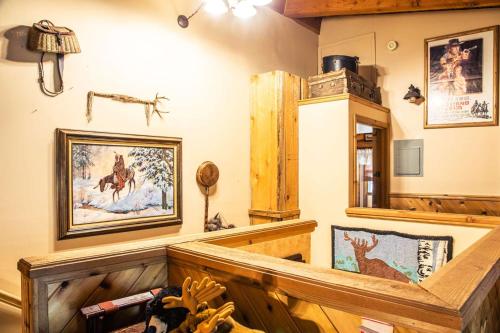 Eagle's Nest in บิกแบร์เลค (CA) Eagle's Nest in บิกแบร์เลค (CA)