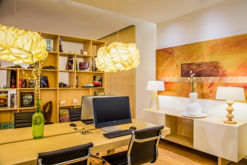 Business Center, Fiesta Inn Insurgentes Viaducto in WTC-San Angel Business Center, Fiesta Inn Insurgentes Viaducto in WTC-San Angel