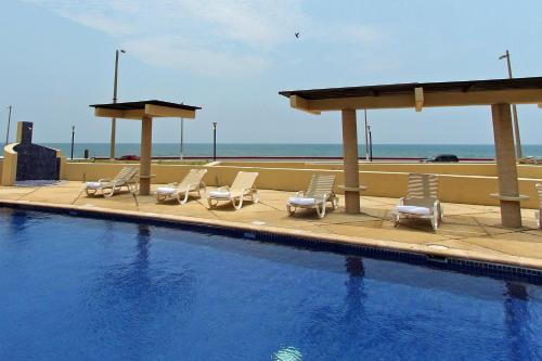 泳池, 誇查誇爾科斯嘉年華酒店 (Fiesta Inn Coatzacoalcos) in 誇察誇爾科斯 泳池, 誇查誇爾科斯嘉年華酒店 (Fiesta Inn Coatzacoalcos) in 誇察誇爾科斯