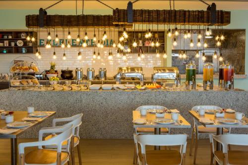 Restaurant, Fiesta Inn Buenavista in North - Basilica of Guadalupe Restaurant, Fiesta Inn Buenavista in North - Basilica of Guadalupe