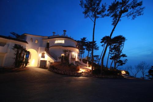 Exterior view, Club ES Tongyeong Resort in Sanyang-eup Exterior view, Club ES Tongyeong Resort in Sanyang-eup