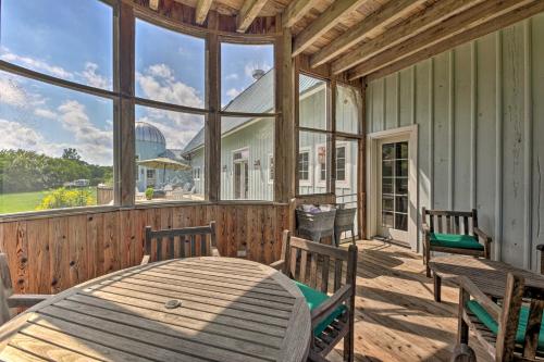 Luxe Barndominium with Home Gym, Theater, and More! in Deerfield (IL) Luxe Barndominium with Home Gym, Theater, and More! in Deerfield (IL)