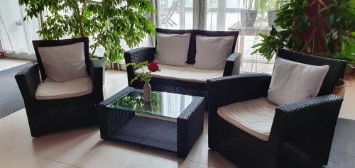 Hotel Poprad in อุสตี นัด ออร์ลิชี Hotel Poprad in อุสตี นัด ออร์ลิชี