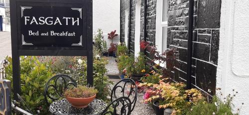 Entrance, Fasgath B&B in Kyle of Lochalsh Town Center Entrance, Fasgath B&B in Kyle of Lochalsh Town Center