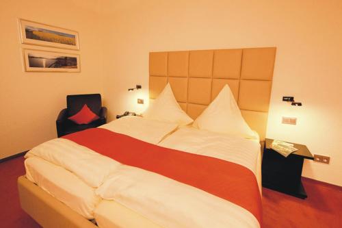 Bed, Hotel - Restaurant Zur Post, Hochwalder Radstation in Kell am See Bed, Hotel - Restaurant Zur Post, Hochwalder Radstation in Kell am See