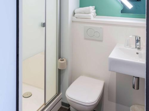 Baño, ibis budget Senlis in Senlis Baño, ibis budget Senlis in Senlis