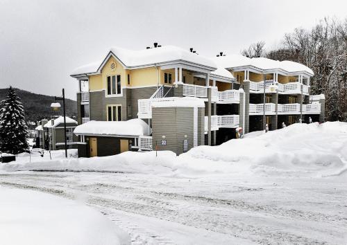 Entrance, 22#32 Chemin du Hameau - Studio in Stoneham (QC) Entrance, 22#32 Chemin du Hameau - Studio in Stoneham (QC)
