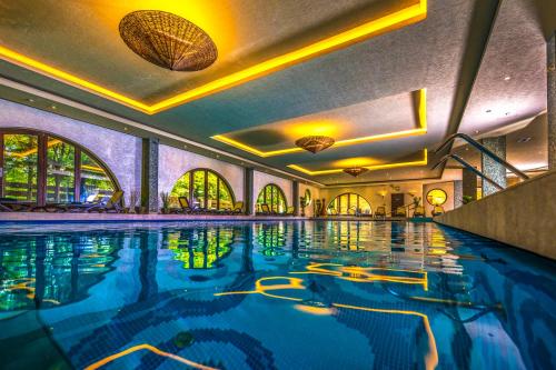Swimming pool, Budapest Airport Hotel Stacio Superior Wellness & Conference in Budapest Airport Swimming pool, Budapest Airport Hotel Stacio Superior Wellness & Conference in Budapest Airport